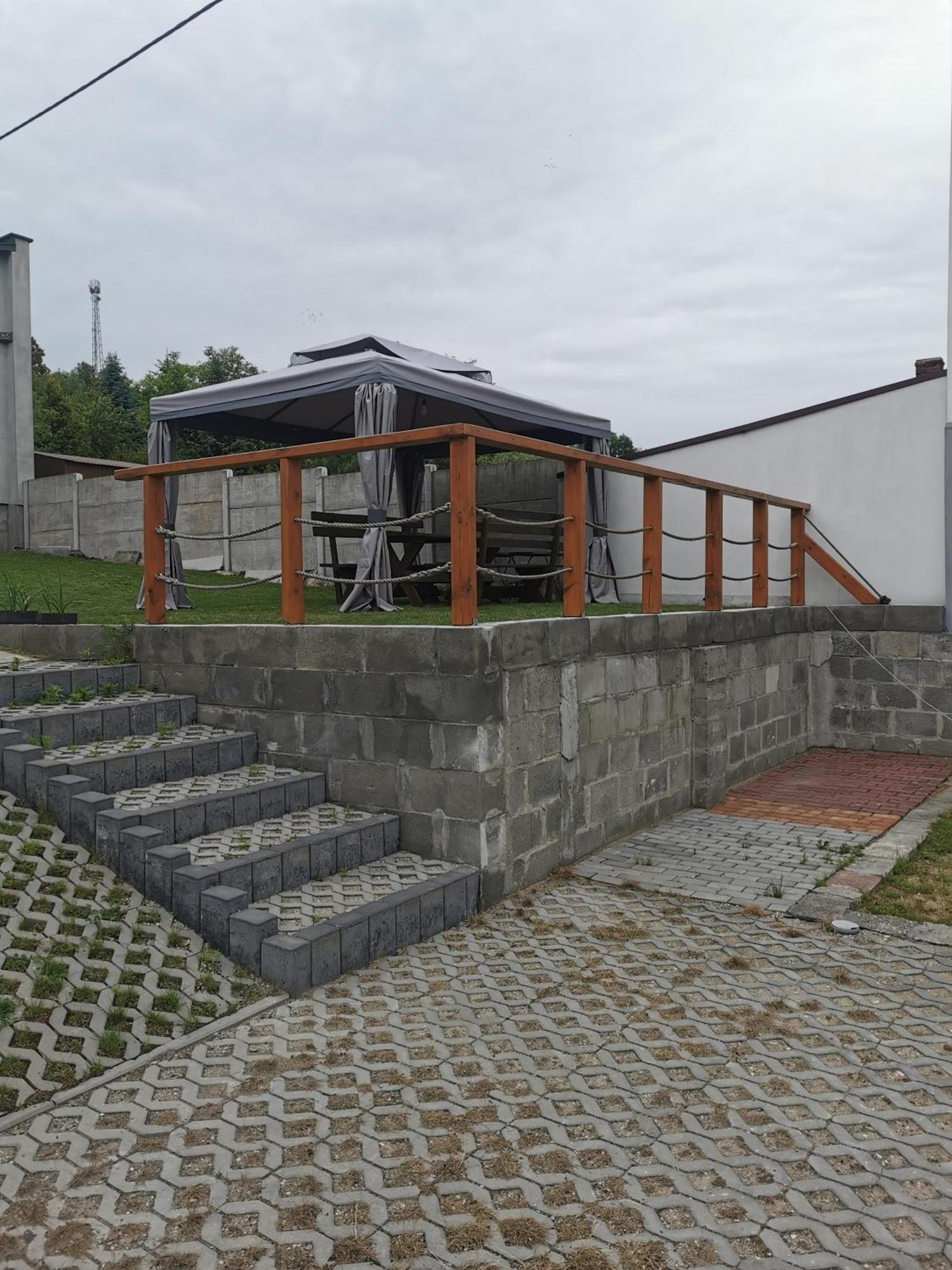 Ferienwohnung Dom K2 Pinczow Exterior foto